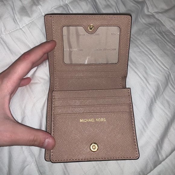 Michael Kors Wallet - Picture 3 of 5